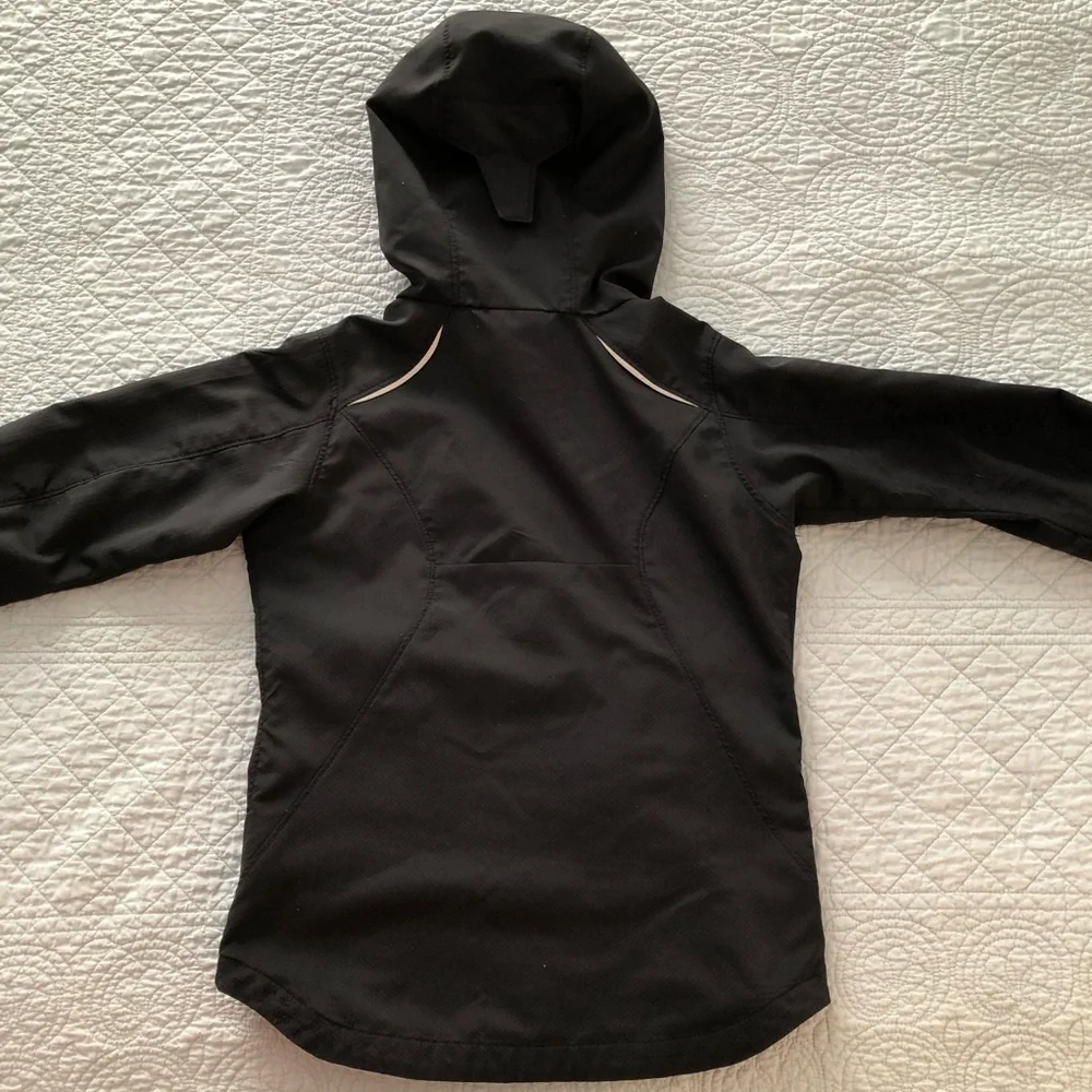 Columbia Splash Flash hooded softshell jacket. Size small.